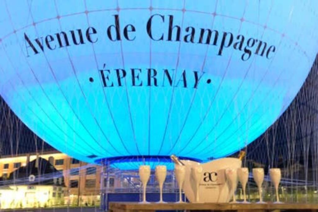 Suite Premium Le Figaro 2 에페르네이 외부 사진